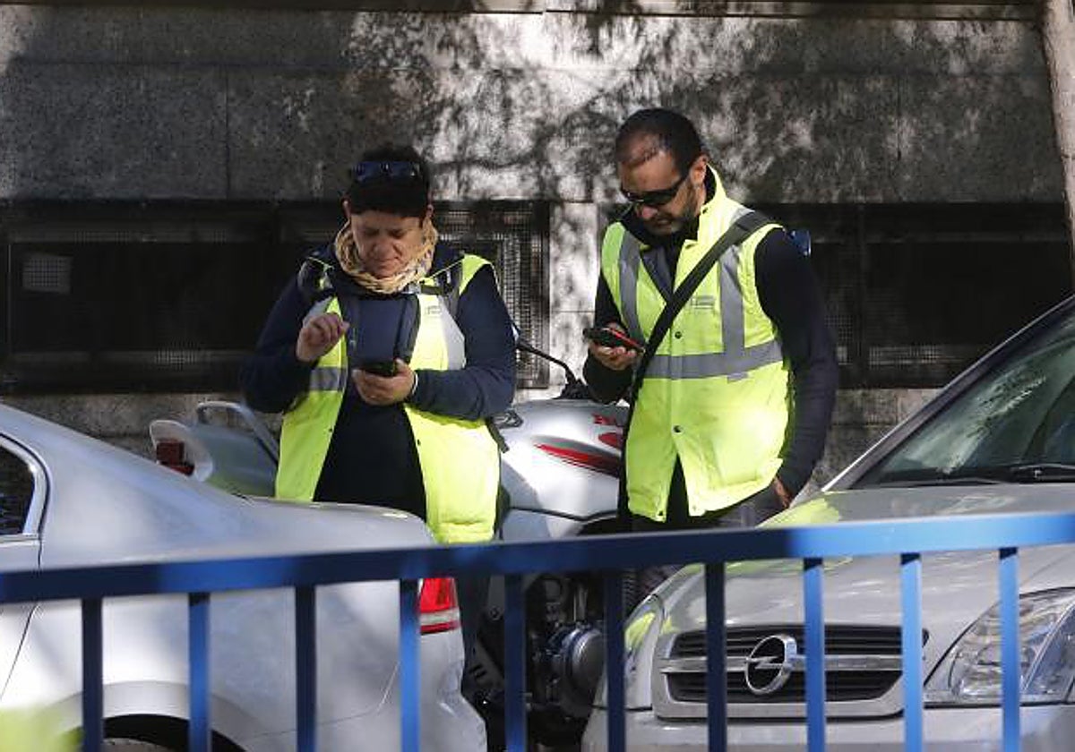 Dos trabajadores de la zona SER en Madrid