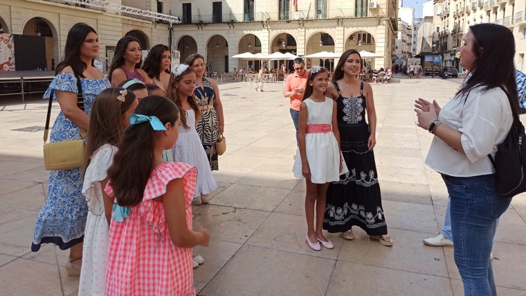 La comitiva ha recorrido también el Casco Antiguo y ha pasado por la plaza del Ayuntamiento