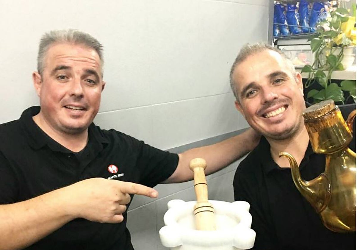 Los hermanos Francisco y Longi