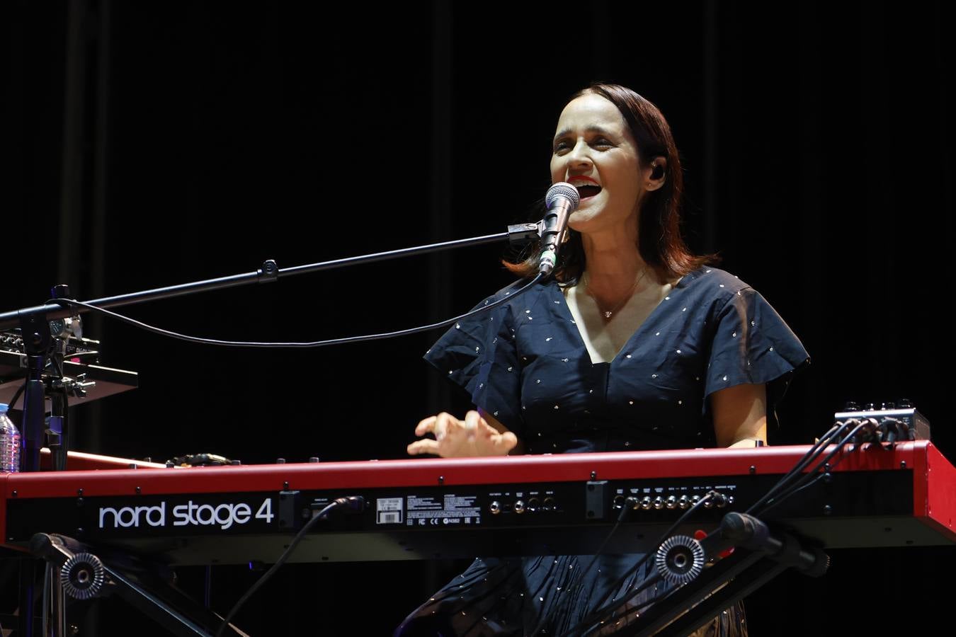Fotos: Julieta Venegas enamora al Festival de la Guitarra de Córdoba