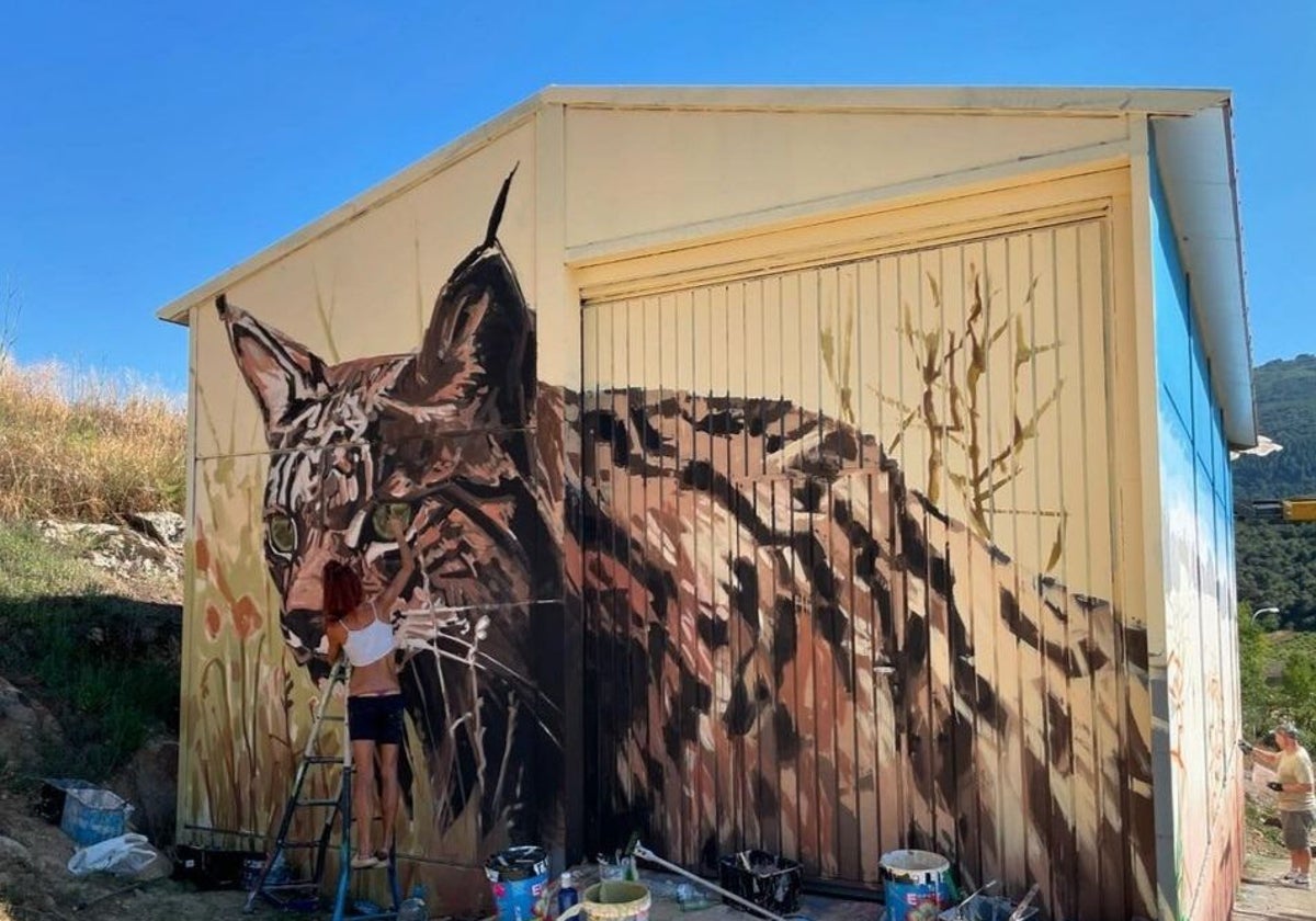 La artista Anna Repullo y su lince ibérico consiguieron participar en el concurso 'HontanArt'