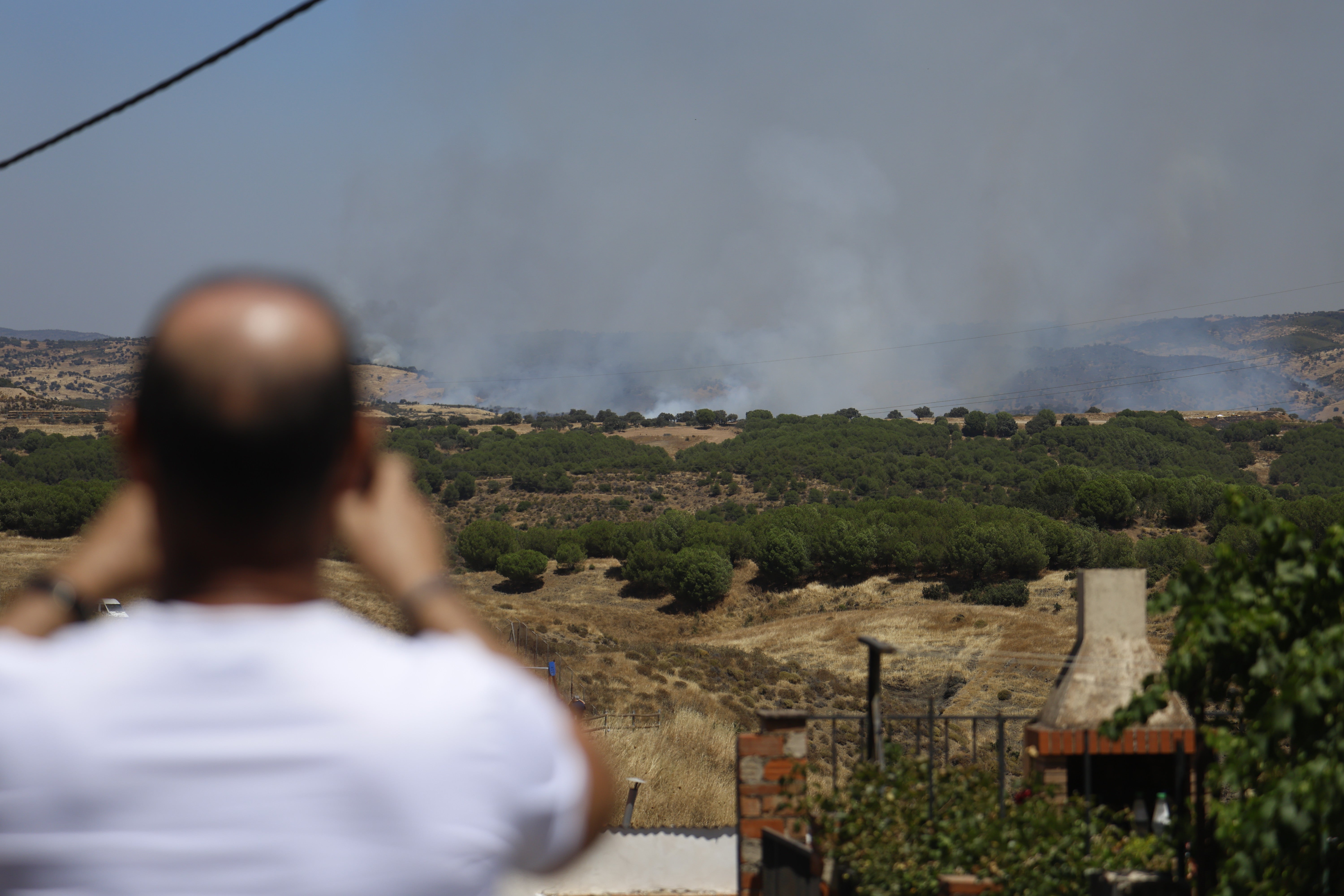 La lucha del operativo del Infoca con el complejo incendio de Obejo, en imágenes