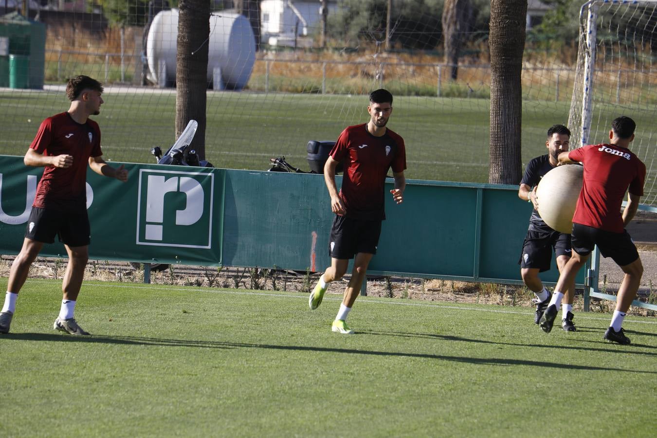 Las mejores imágenes del primer entrenamiento de pretemporada del Córdoba CF