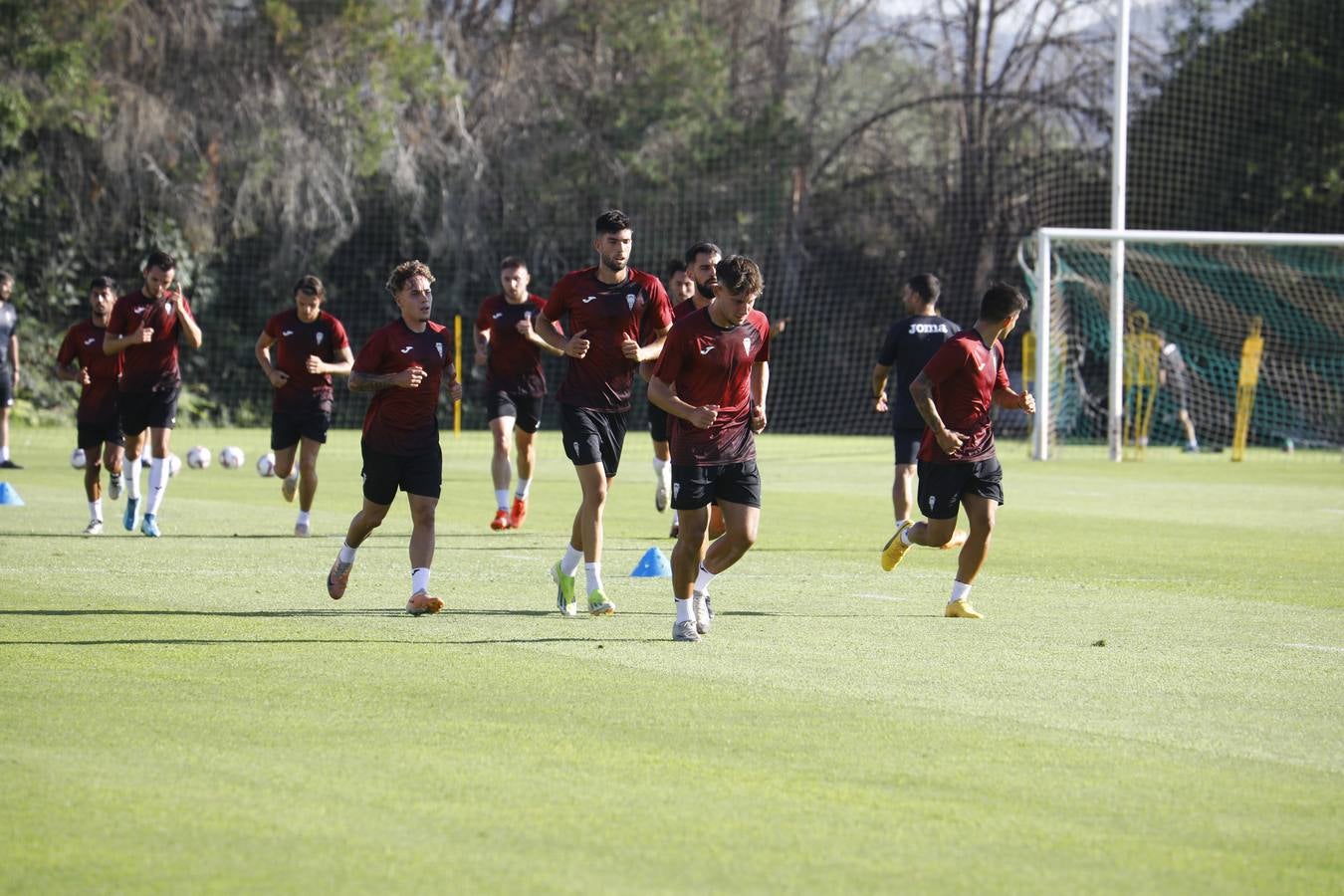 Las mejores imágenes del primer entrenamiento de pretemporada del Córdoba CF
