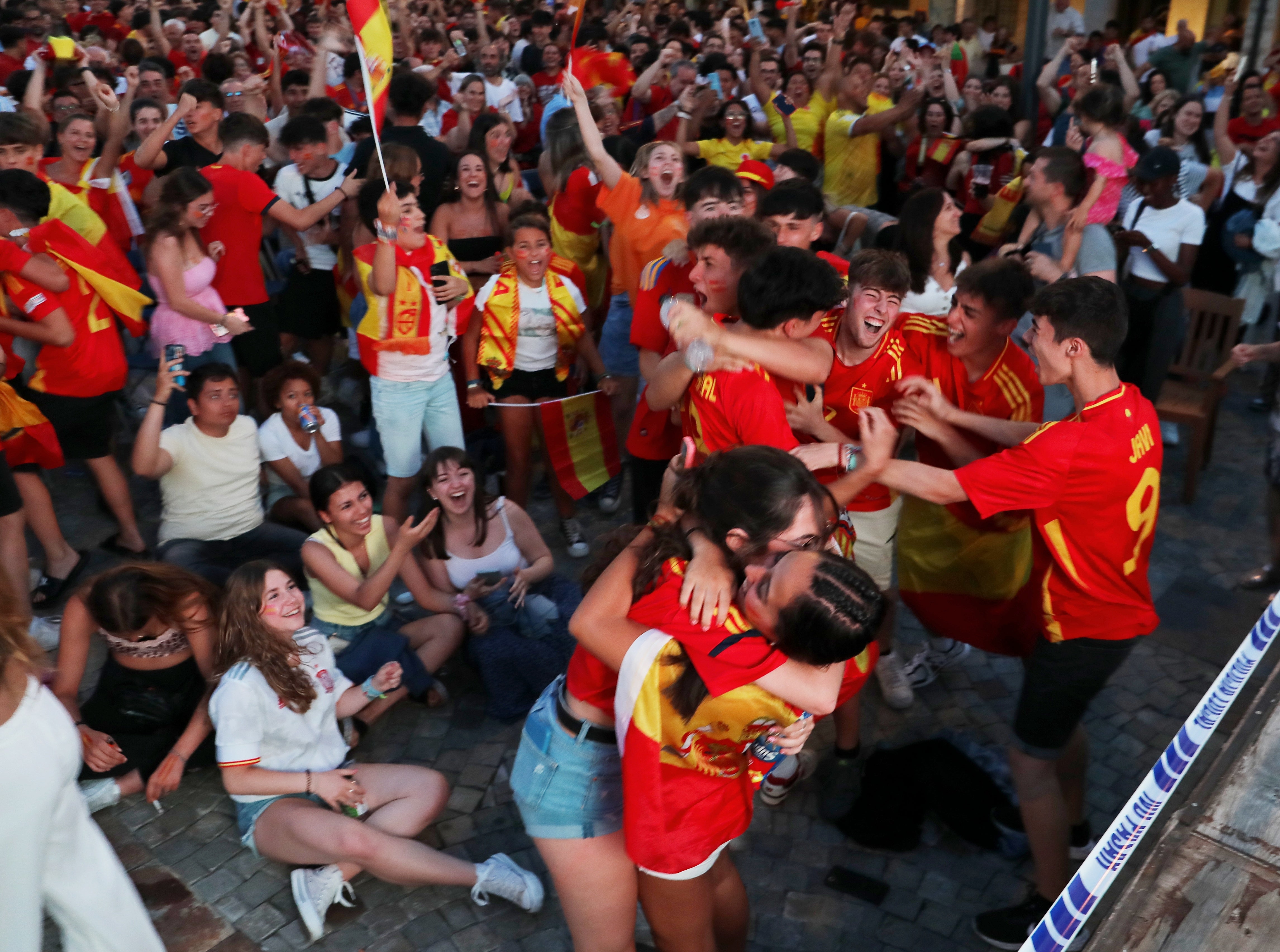 Celebración de uno de los goles de la Selección en Palencia