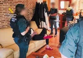 Cae una violenta banda de ladrones de chalets en Alicante que usaba inhibidores de frecuencia