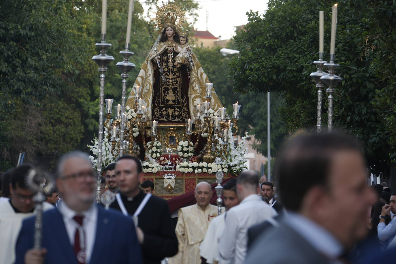 La elegante procesión del Carmen de Puerta Nueva en Córdoba, en imágenes