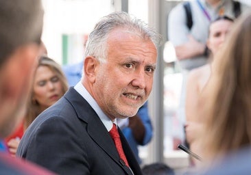 El Gobierno explora vías para aliviar el reparto de menores a Cataluña y lograr el apoyo de Junts