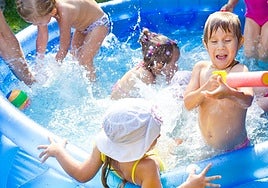 Alertan del peligro de poner una piscina hinchable en la terraza de casa: puede causar el derrumbe