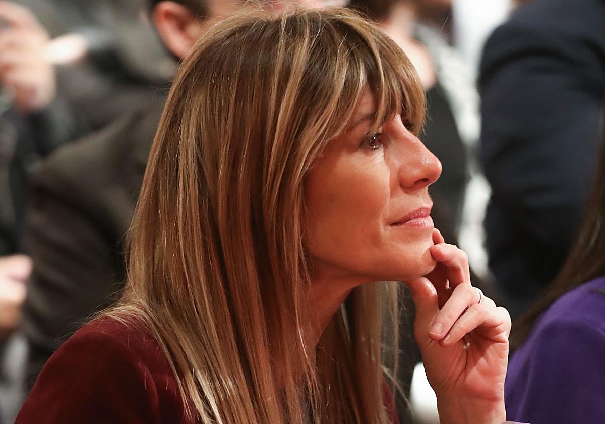 Última hora de Begoña Gómez, en directo: reacciones a la decisión de la mujer de Pedro Sánchez de no declarar ante el juez hoy