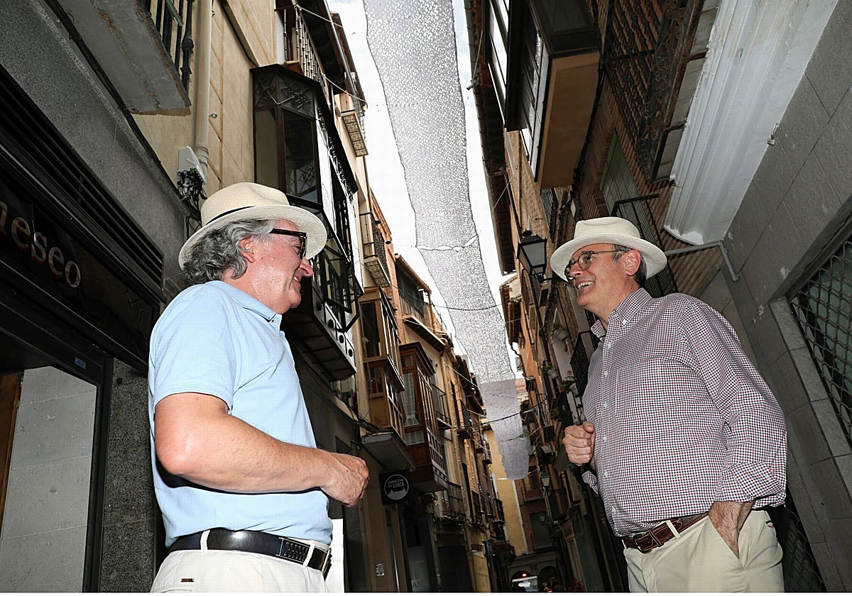 Juan Carlos Fernández Layos y Juan Marín, en la calle Martín Gamero
