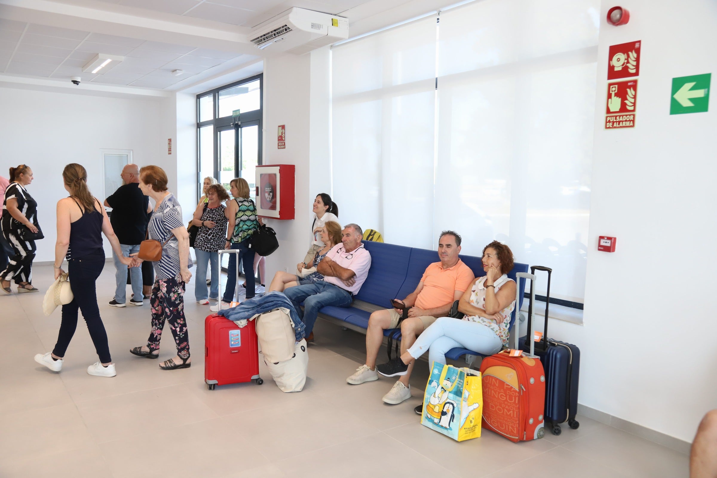 El estreno del vuelo entre Córdoba y Gran Canaria, en imágenes