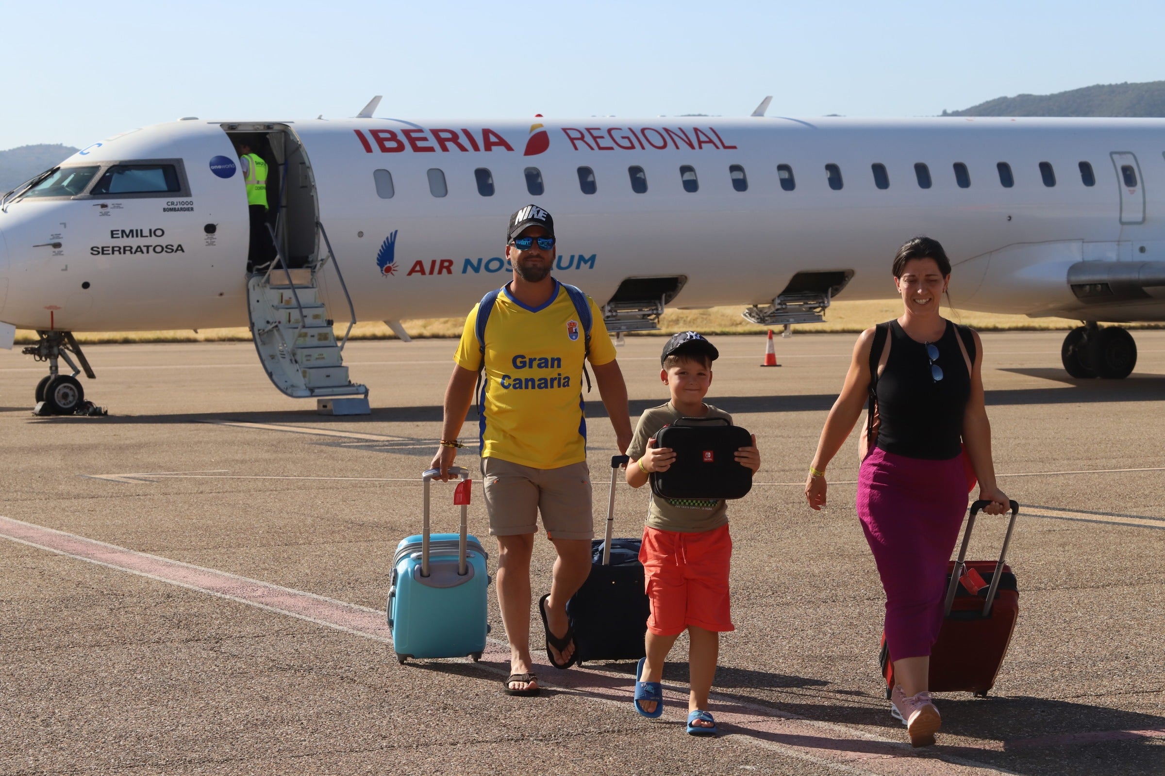 El estreno del vuelo entre Córdoba y Gran Canaria, en imágenes