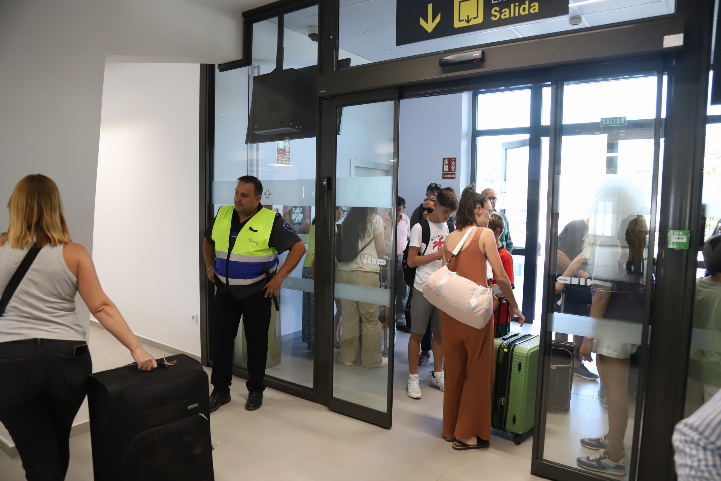 El estreno del vuelo entre Córdoba y Gran Canaria, en imágenes