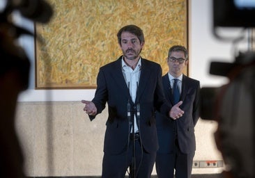 La reacción del ministro Urtasun tras el 'no' de Junts: «Es una hostia al Gobierno»