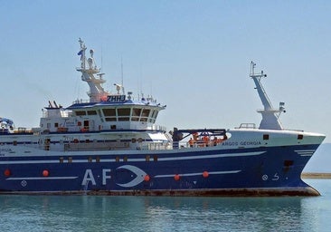 13 de los supervivientes del Argos Argentina llegan al puerto de Stanley, en Malvinas