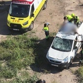 Detenido el conductor sin carné que se llevó a un ciclista enganchado en la baca 300 metros en Valencia