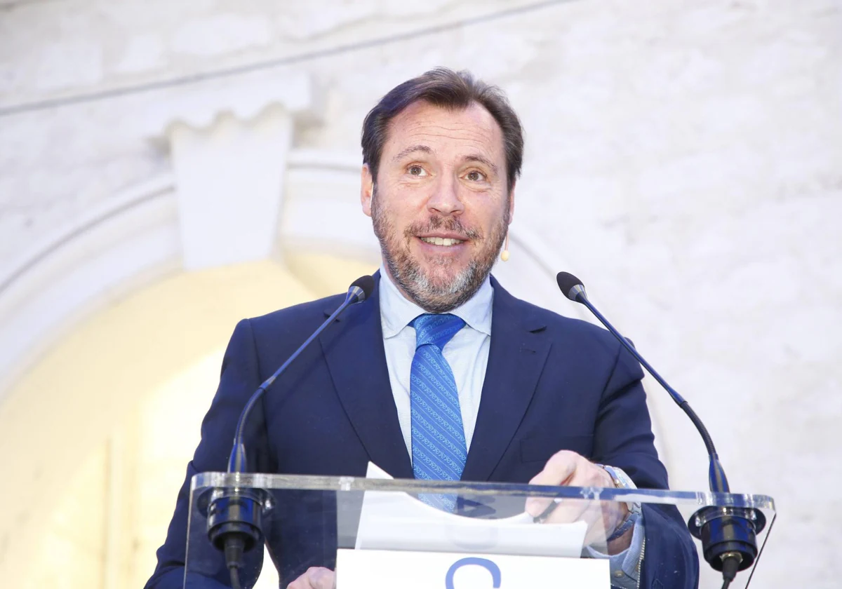El ministro de Transporte y Movilidad Sostenible, Óscar Puente, en una comparecencia informativa