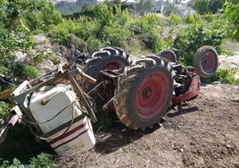 Mueren un hombre y un niño en un accidente de tractor en Asturias