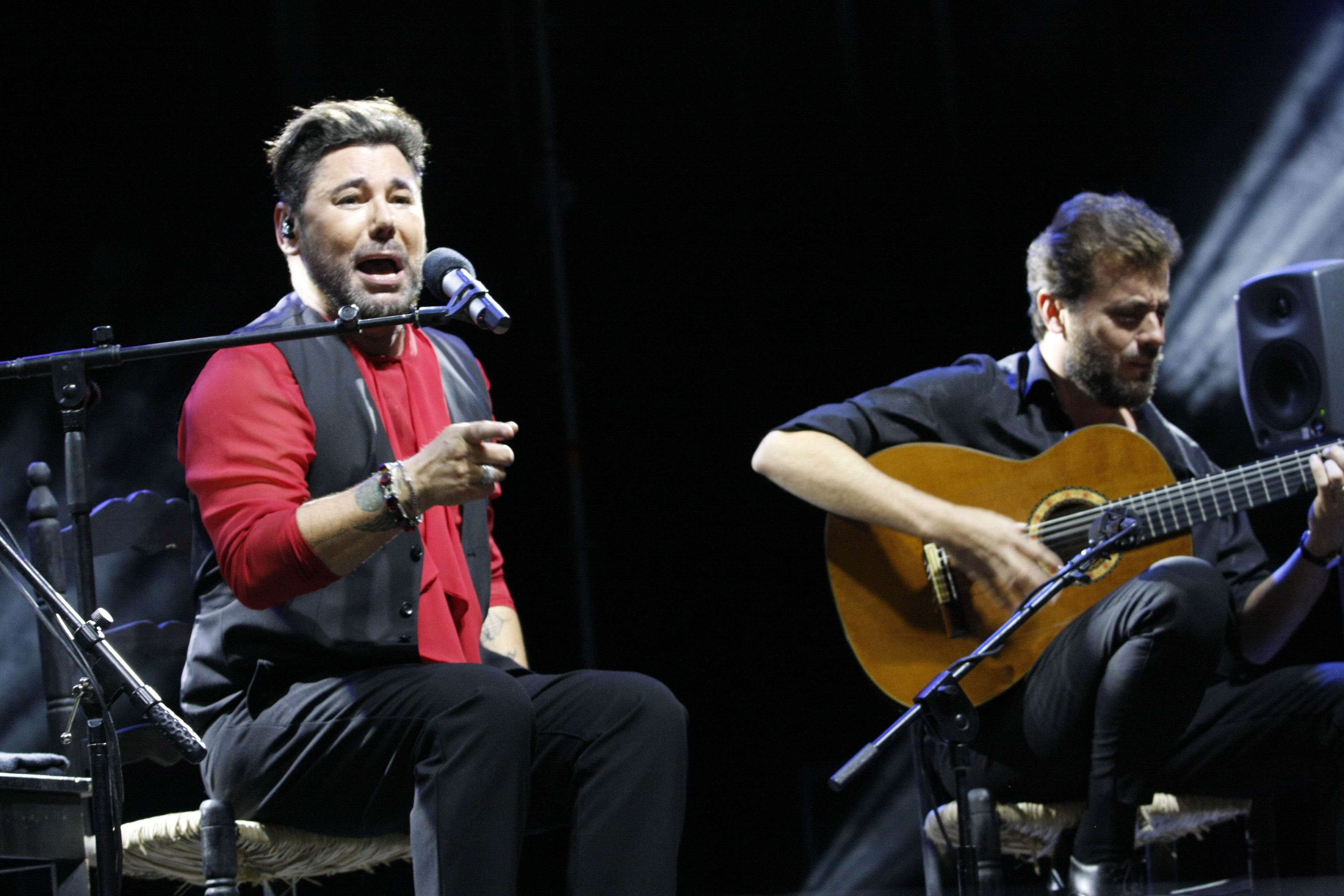 Las mejores imágenes del concierto de Miguel Poveda en Priego de Córdoba