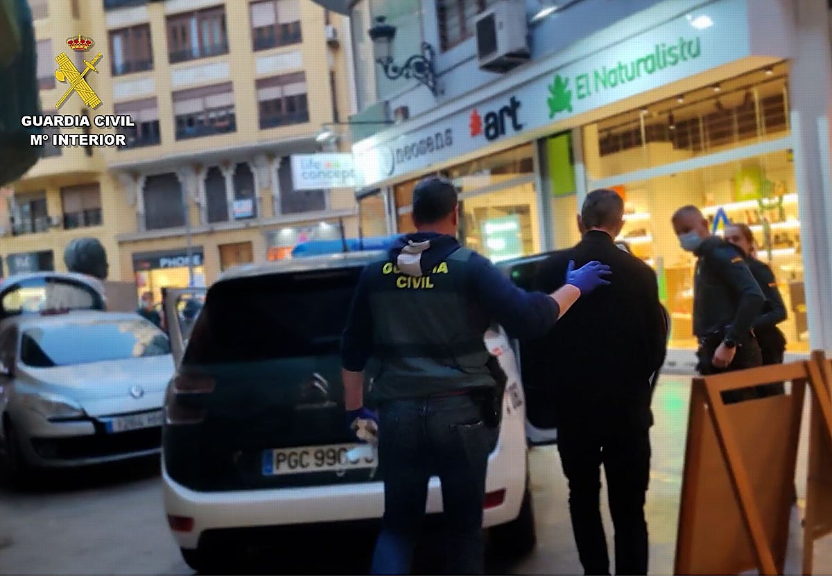 Imagen de la operación de la Guardia Civil