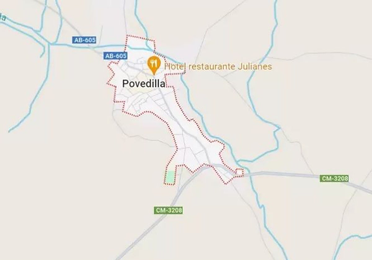 Cortada al tráfico la CM-412 en Povedilla por el incendio de un camión