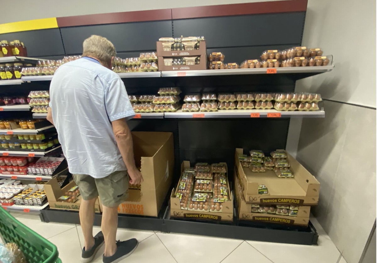 Imagen del lineal de huevos tomada en un supermercado de Mercadona en Alicante