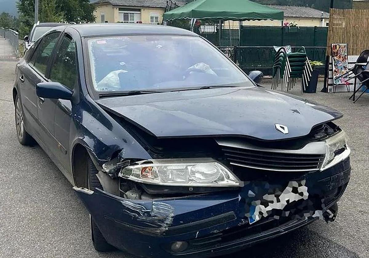 El vehículo del concejal Marcos Rodríguez, tras el incidente