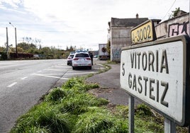 Detenido por retener ilegalmente a su expareja en un piso de Vitoria-Gasteiz, y agredirla sexualmente