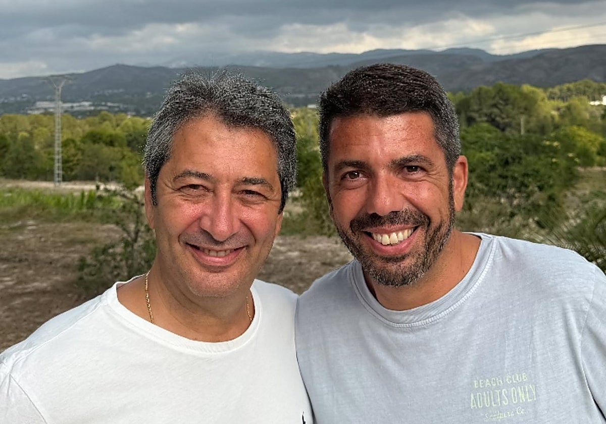 Imagen difundida por Carlos Mazón en su cuenta de X (antes Twitter) junto a Vicente Barrera