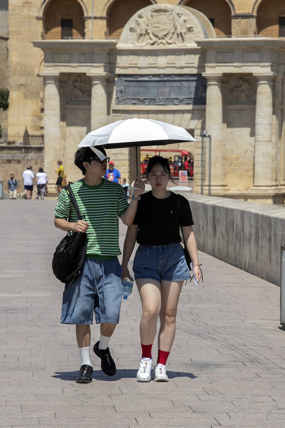 Fotos: El prolongado calor sacude Córdoba este domingo