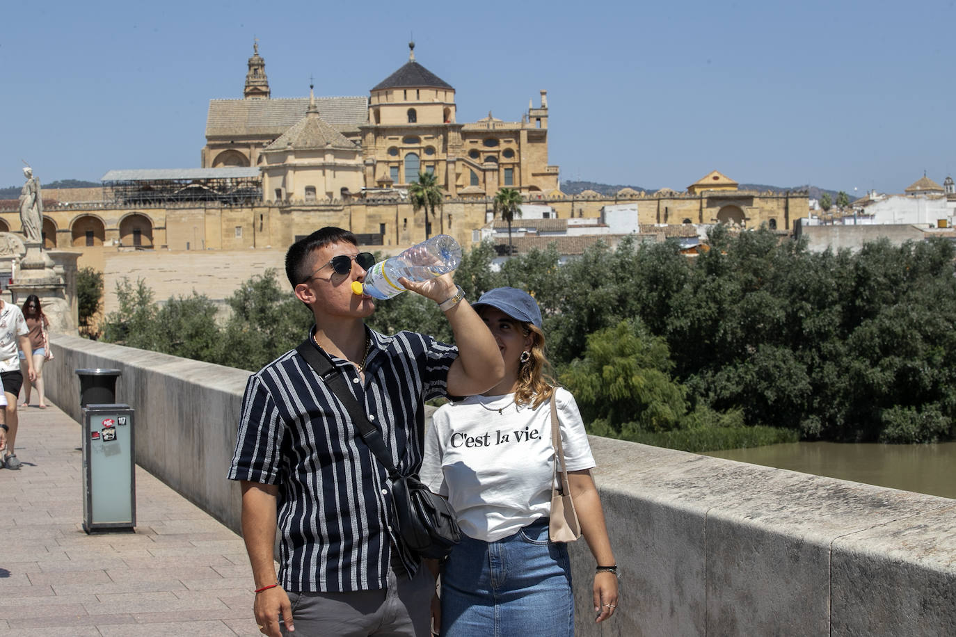 Fotos: El prolongado calor sacude Córdoba este domingo