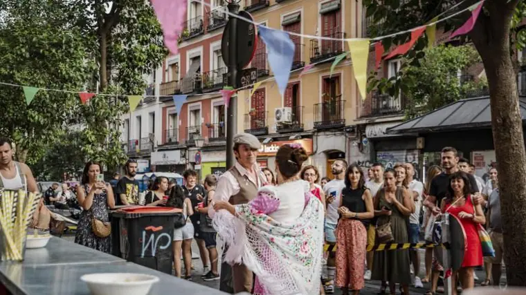 Chulapos en las fiestas de San Cayetano en la Plaza del Cascorro