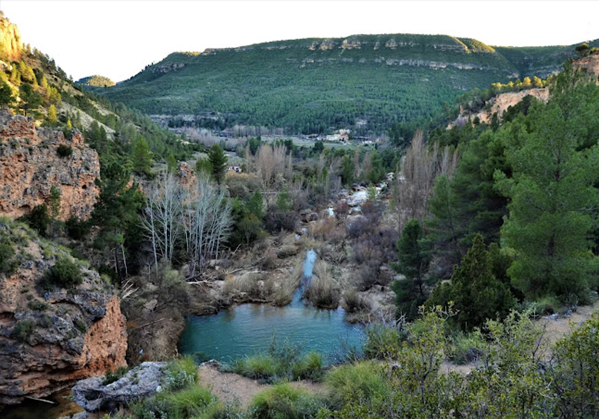 Desaparecido un bañista tras tirarse a una de las pozas del río Cabriel, en Enguídanos (Cuenca)