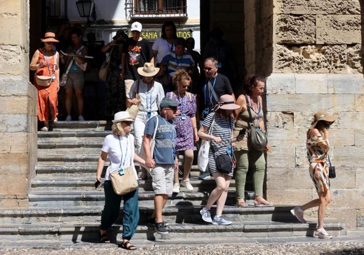 Turistas entrando en la Mezquita de Córdoba en agosto