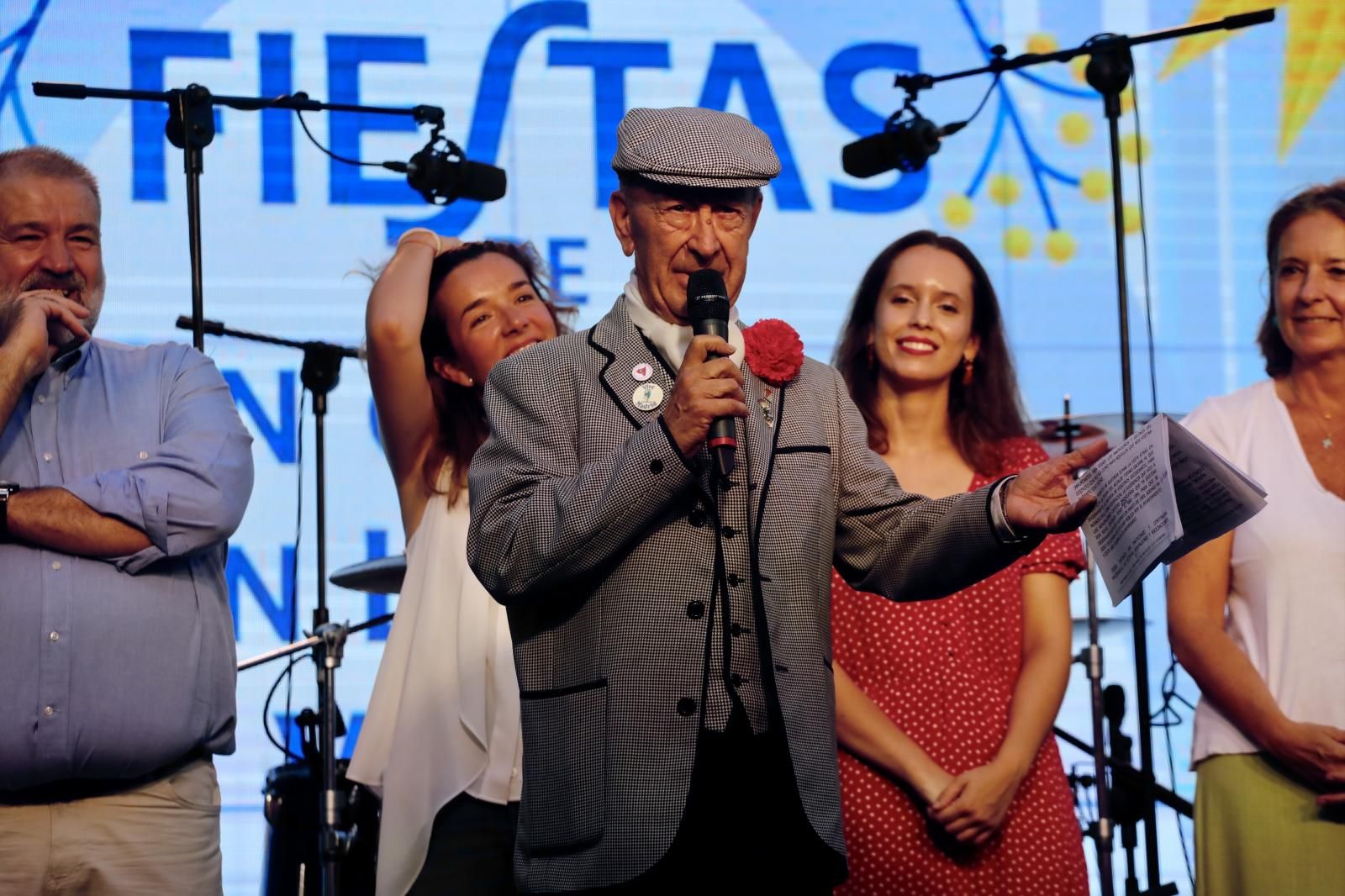 Federico Gómez Villanueva pronunciando el pregón de las fiestas