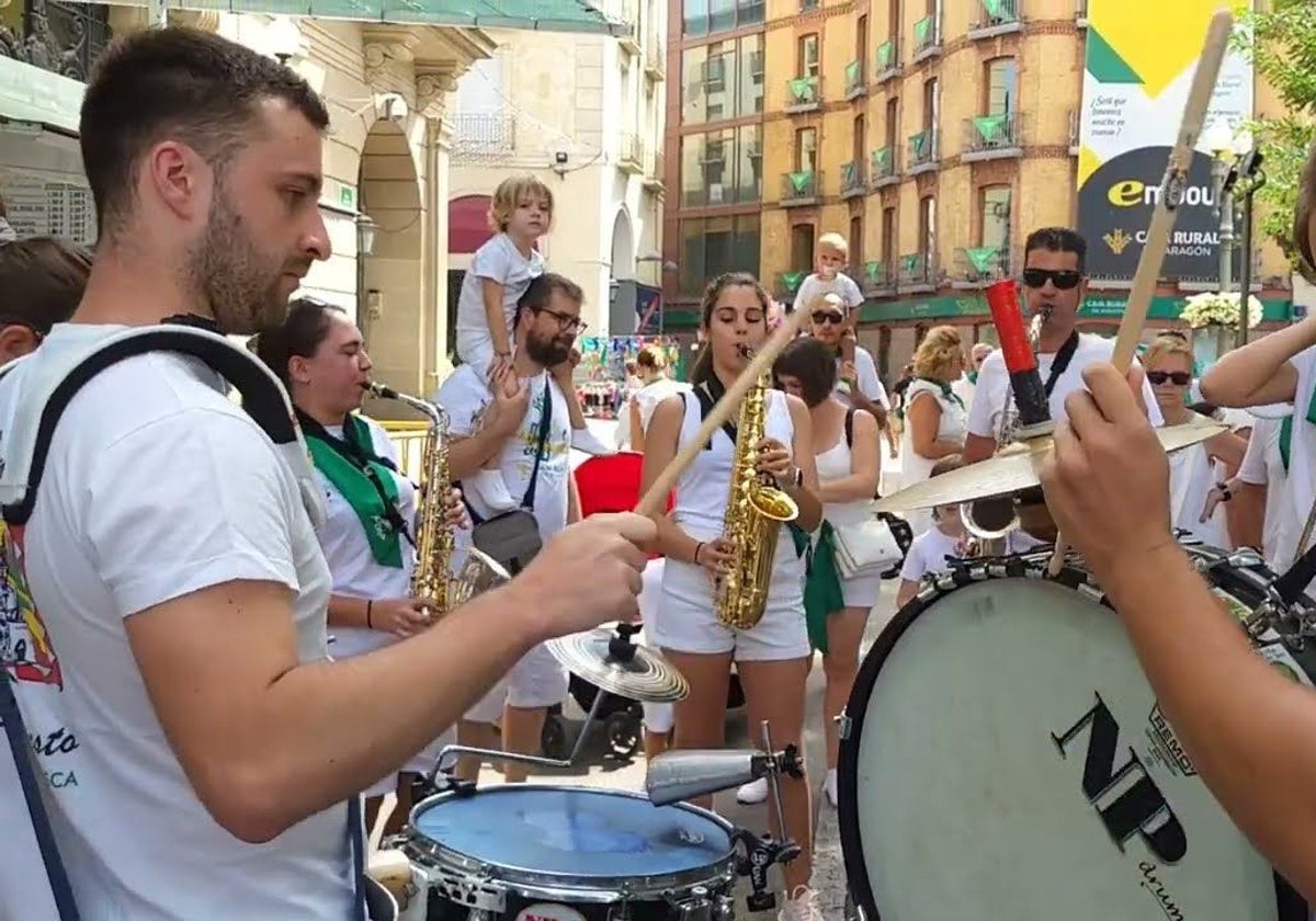 Las charangas, imprescindibles en las fiestas