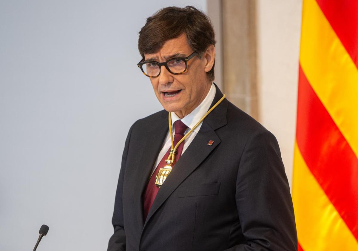 Illa, ayer, durante su investidura en el Palacio de la Generalitat de Barcelona