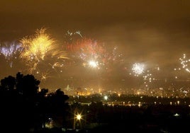 Nuevo récord en la mayor fiesta pirotécnica de España, la Nit de l'Albà de Elche del 13 de agosto