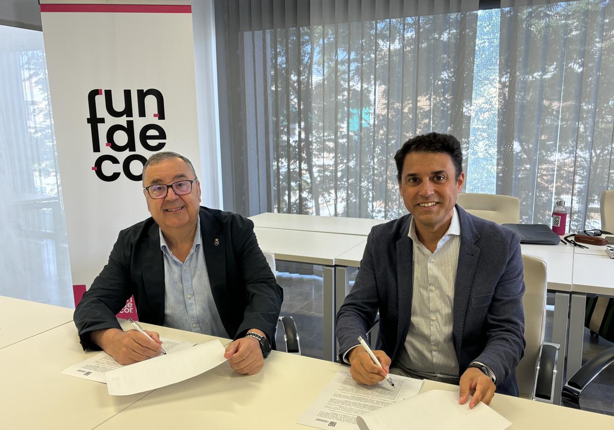 Firma del convenio de colaboración entre Fundecor y la Fundación Cajasur