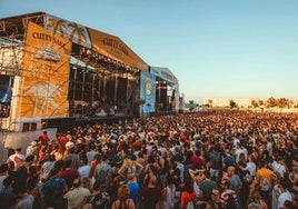 Hasta 12 euros para volver a entrar: denuncian a un festival de Gandía por cobrar un extra «abusivo»