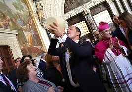Los toledanos se rinden ante la Virgen del Sagrario
