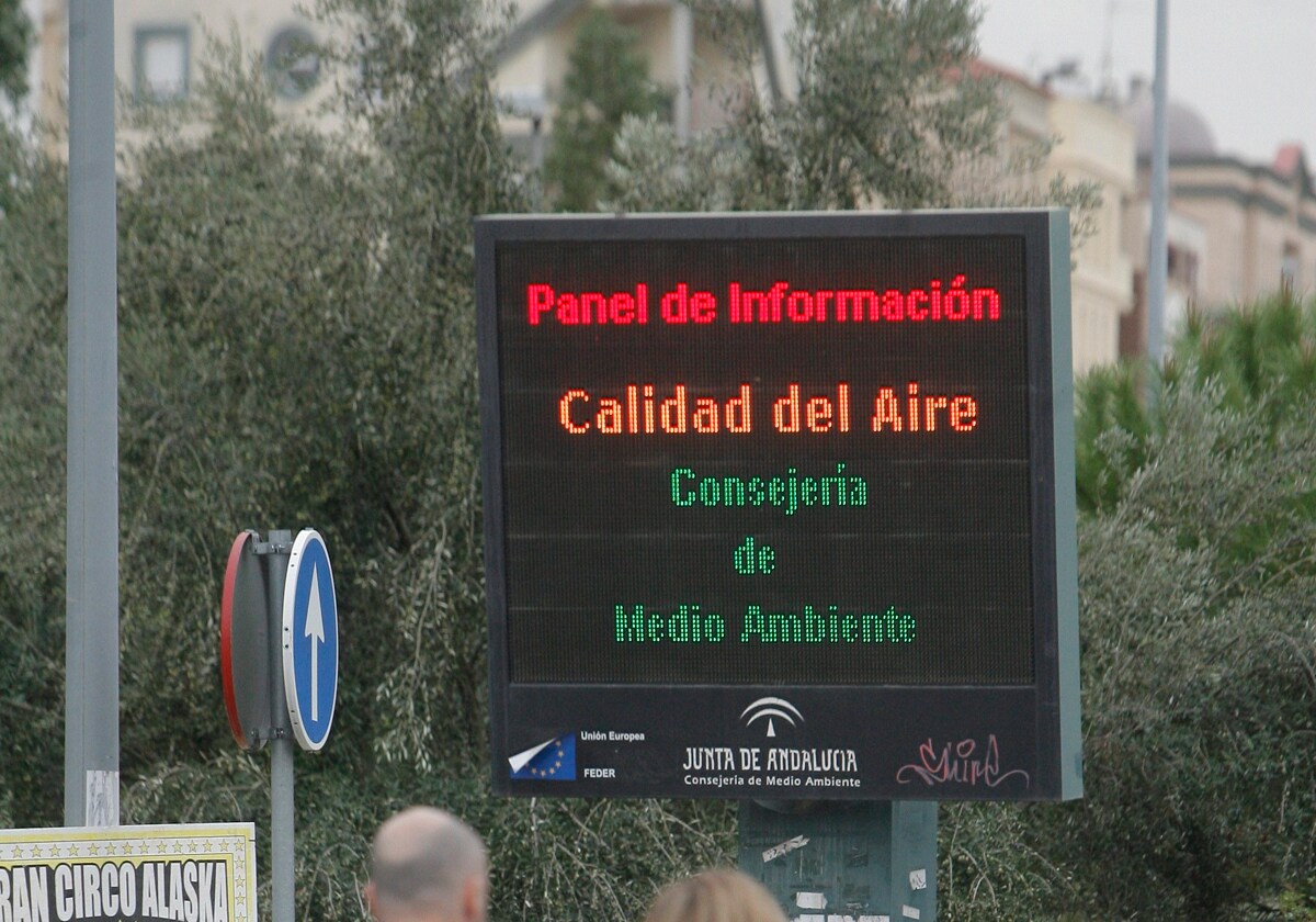 Panel informativo sobre la calidad del aire en Córdoba