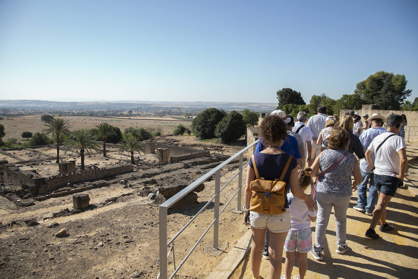 Fotos: la visita al imponente Salón Rico de Medina Azahara