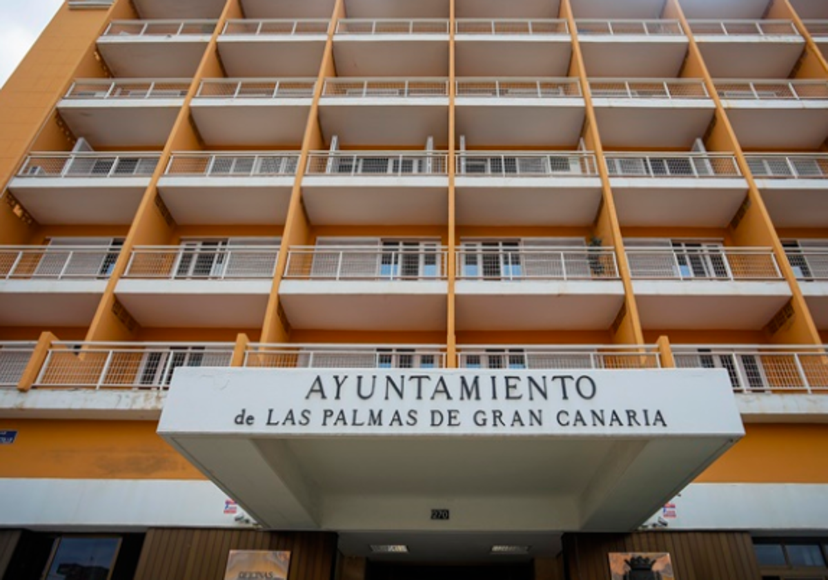 Fachada de las oficinas municipales del Ayuntamiento de Las Palmas de Gran Canaria