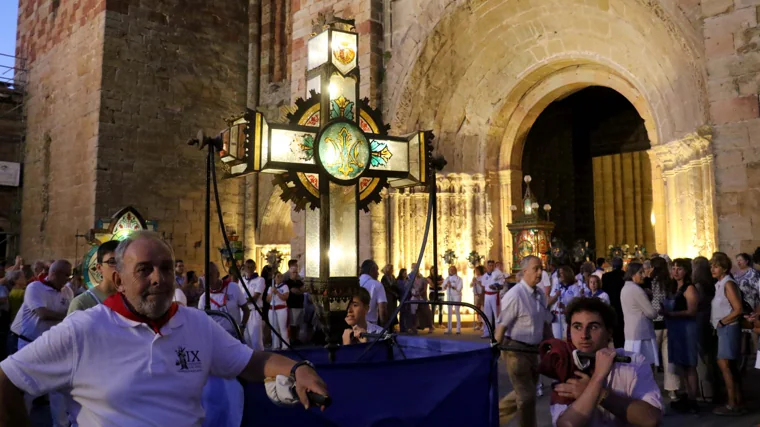 Multitudinaria Procesión de los Faroles, en honor a la Virgen de la Mayor de Sigüenza