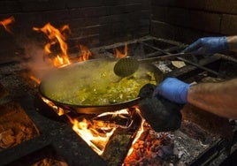Polémica por un arroz típico de Valencia con una estelada dibujada con pimientos: «No tiene perdón de Dios»