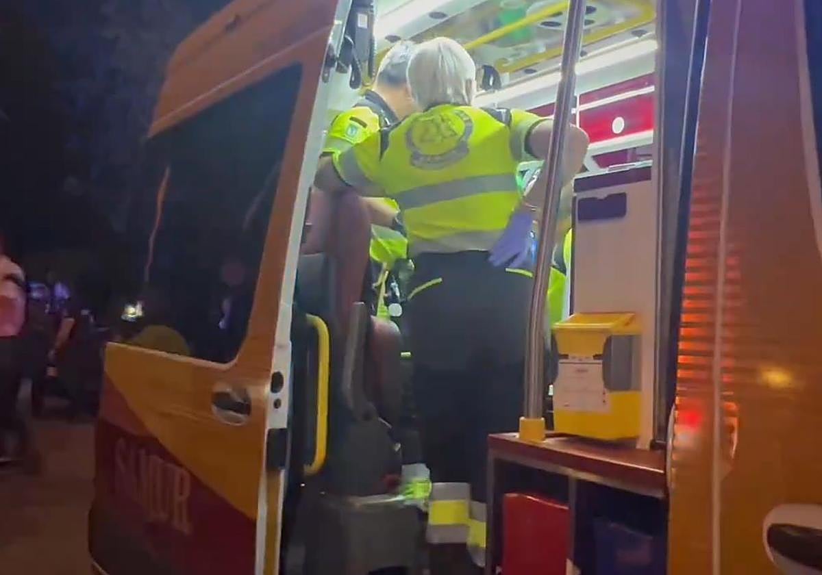 Una reyerta en Puente de Vallecas deja tres heridos, uno en estado grave, por arma blanca y dos detenidos