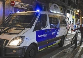 Detienen a un hombre por atacar y herir gravemente a su mujer en Barcelona