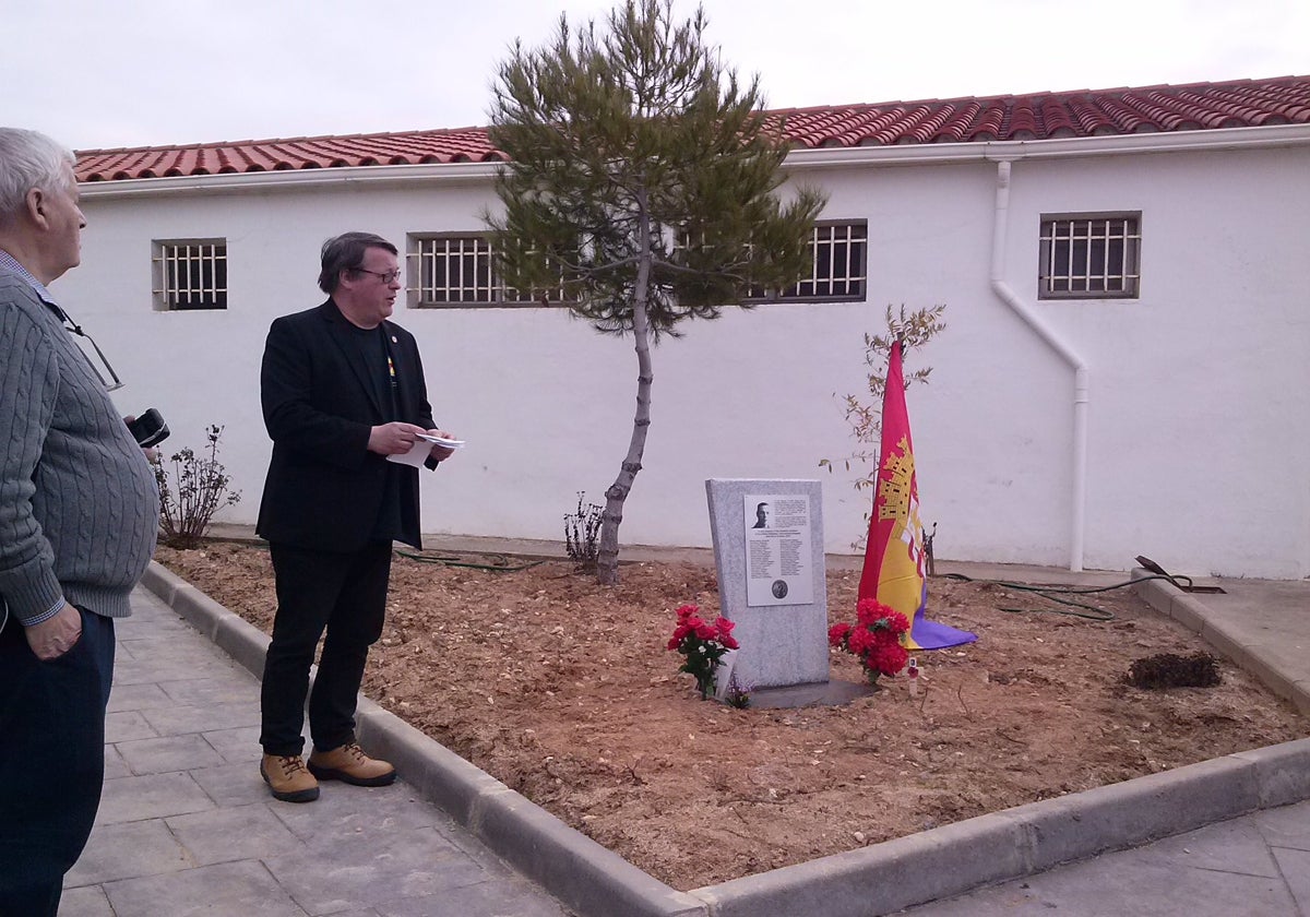 El cementerio de Tarancón inaugura este lunes una placa en memoria de ocho brigadistas internacionales